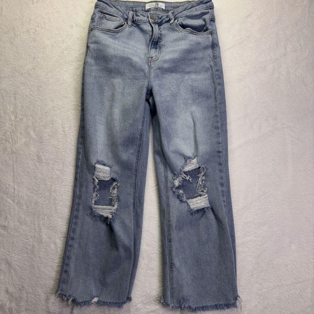 Risen Jeans Woman's 11/30 Denim Jeans Distressed Style  RDP5002 Light Wash